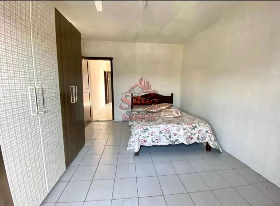 Apartamento 2 dormitórios com sacada no Centro de Imbé