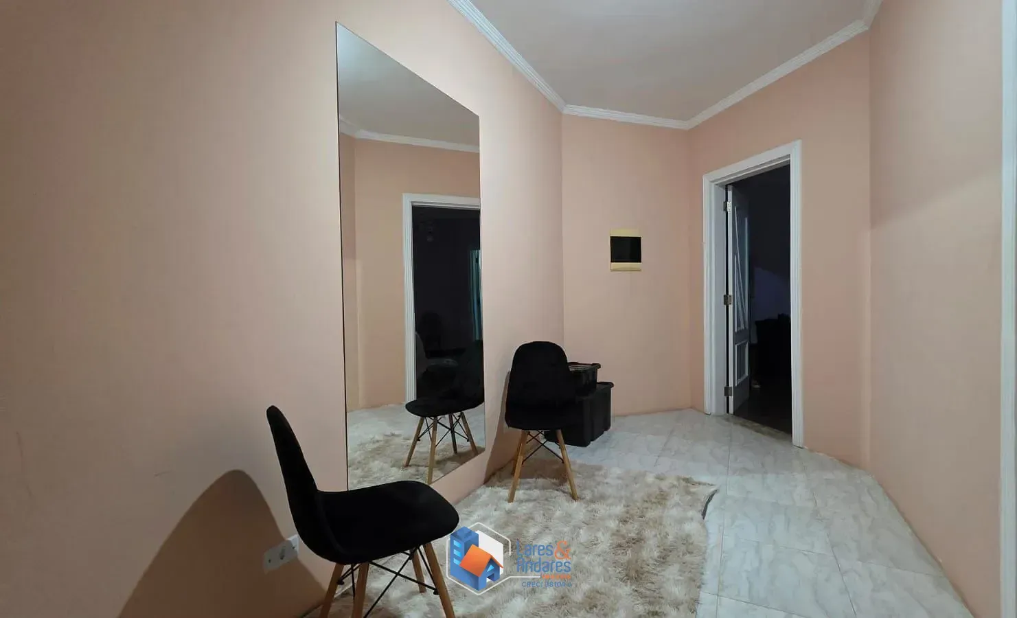 Imagem Casa Impecável com piscina de borda e vista infinita, um refúgio bem localizado no Portal Roselândia, Cotia, SP