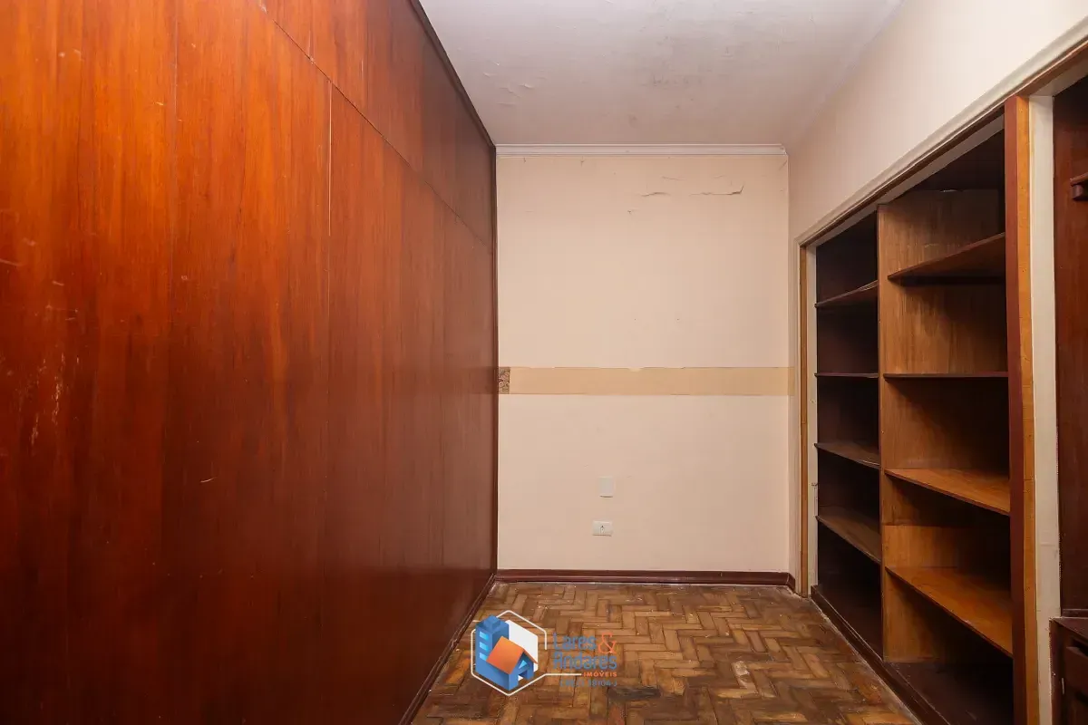 Imagem Casa para venda em Planalto Paulista com 4 quartos, sendo 2 suítes, 290m²