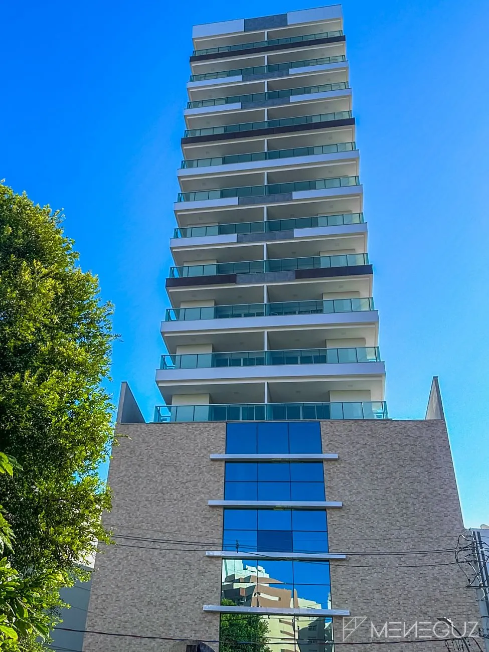 Imagem Apartamento de Luxo Novo no Centro de Guarapari - 3 Quartos com Suíte e Lazer Completo!