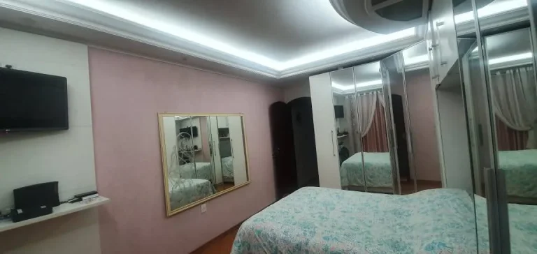 Imagem Sobrado Maravilhoso com 190 m² 3 Dormitorios sendo 1 Suite Estuda Permuta