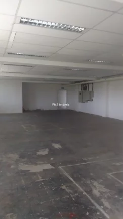 Imagem Escritório ou armazenagem leve - 552,65m2 - Av. das Nações Unidas.