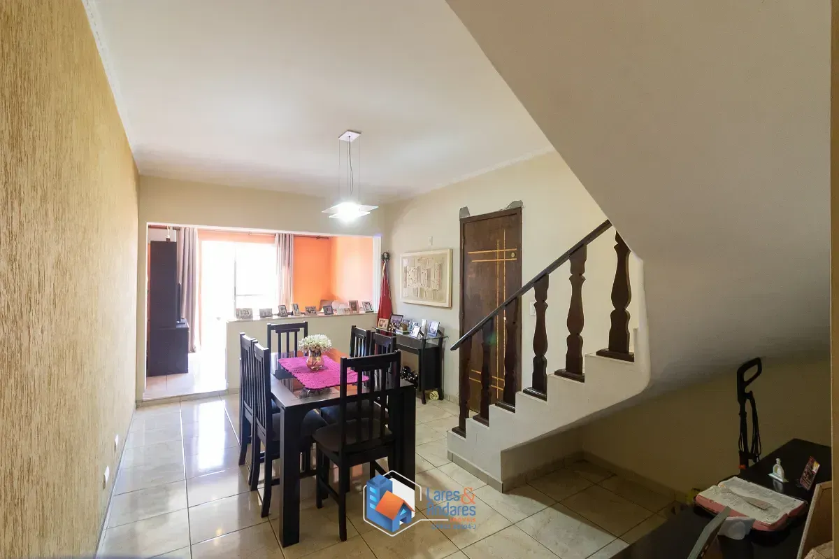 Imagem Sobrado para venda em Vila América com 3 quartos, 138m²