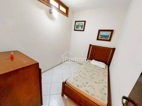 Imagem Apartamento com 2 dormitórios de Frente para a Praia