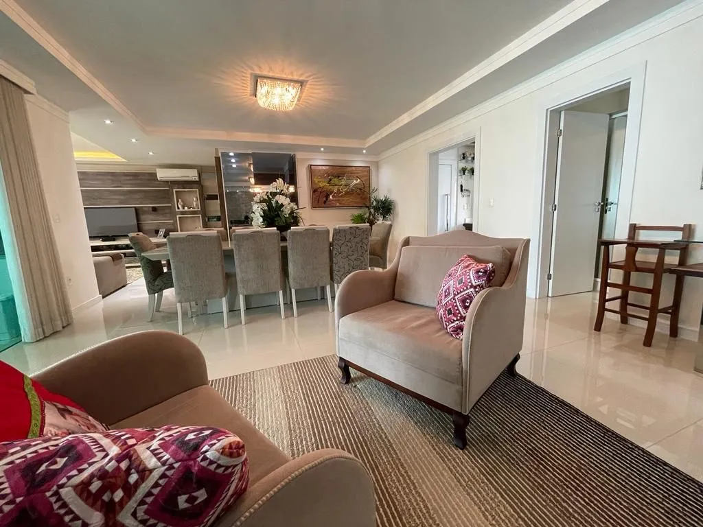 Imagem Apartamento à venda com 248m2 por R$ 6.490.000,00