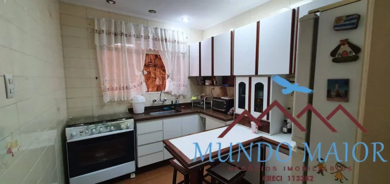 Imagem Casa terreá 331 m - 3 dormes - 4 vagas - 1 suíte - varanda gourmet - SCS!!