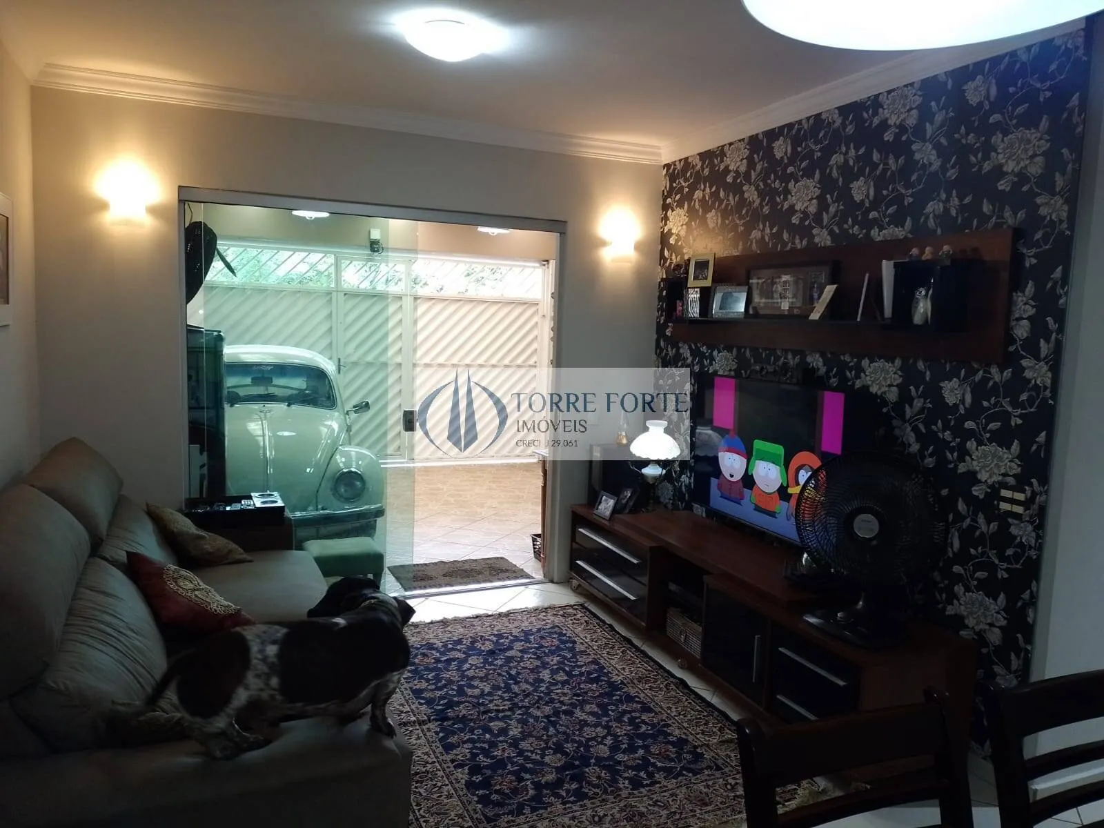 Imagem linda casa 3 dormitórios, com 2 vagas em ótima localização
