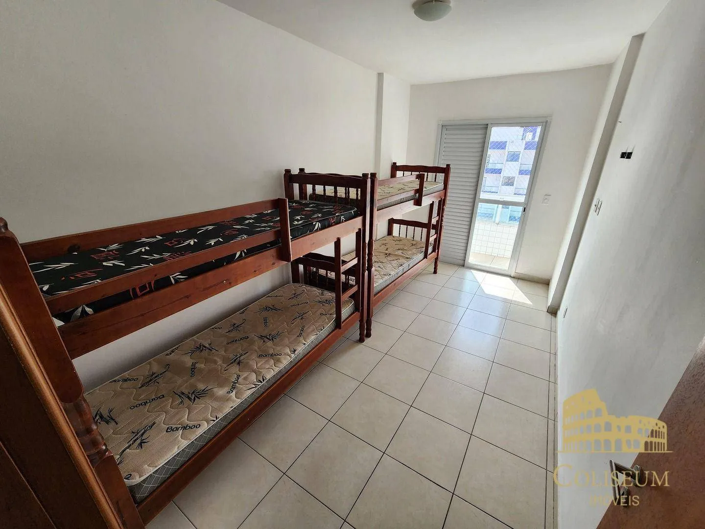 Imagem Apartamento com 3 dormitórios à venda, 105 m² por R$ 700.000,00 - Guilhermina - Praia Grande/SP
