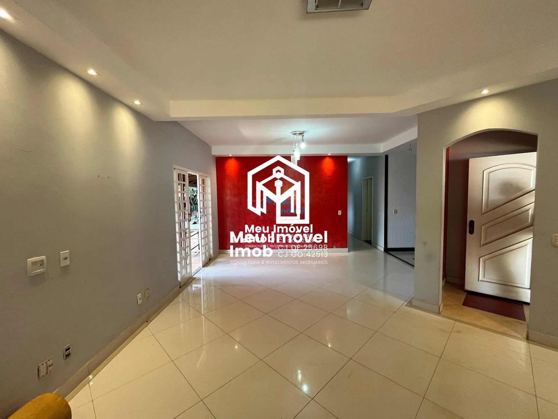 Imagem Casa 3 Quarto 1 Suíte 4 Vagas 230m² Terreno 800m² Taguatinga