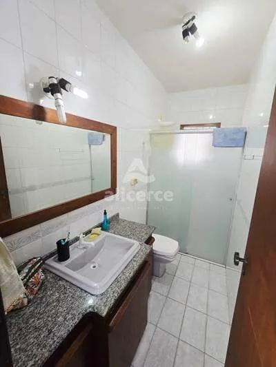 Imagem Casa à Venda em Campinas | 4 Dormitórios, Suíte, Terraço e Garagem