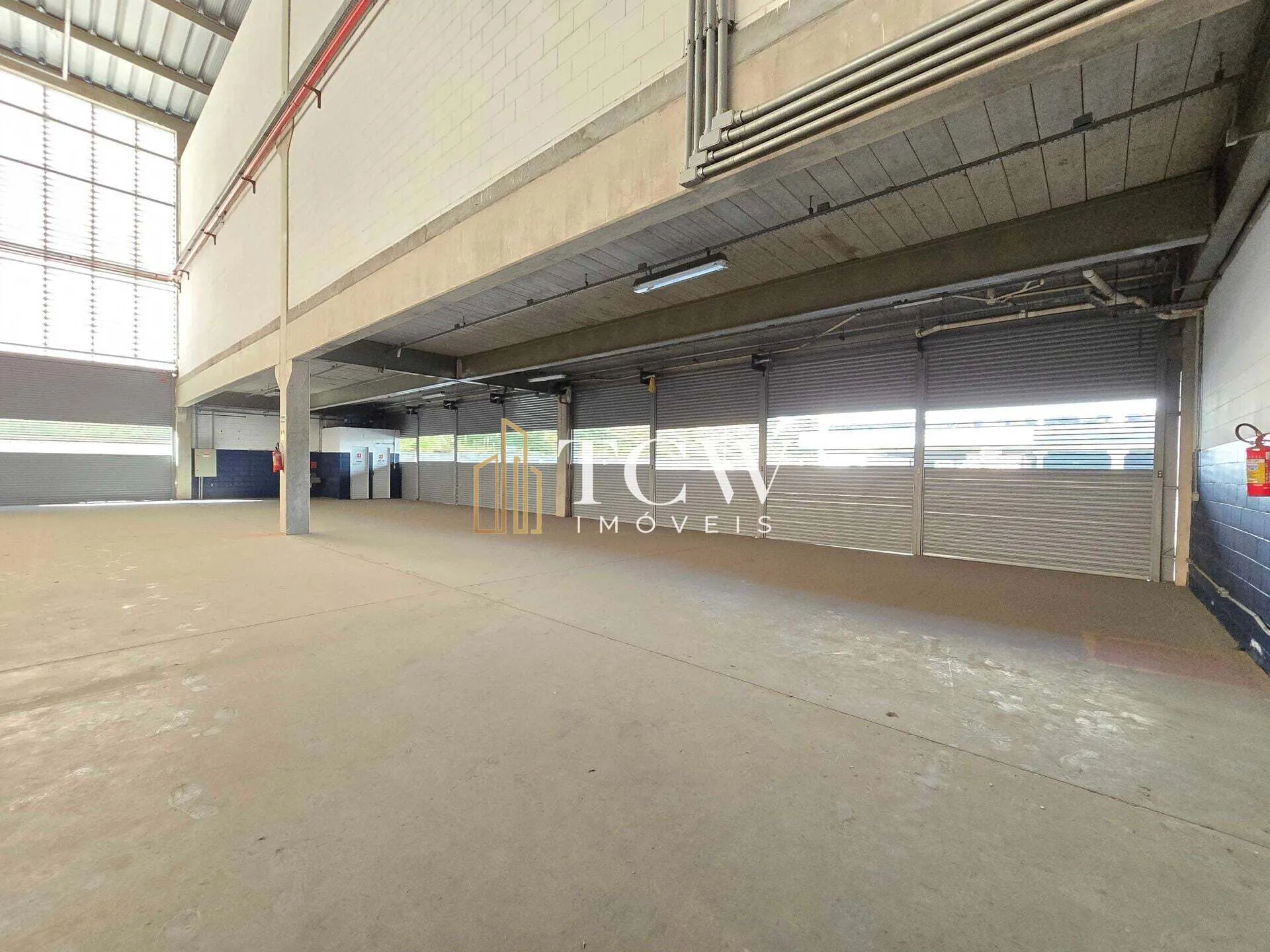 Imagem Galpão Logístico com 8 Docas para Locação em Guarulhos/SP | 5.000 m²