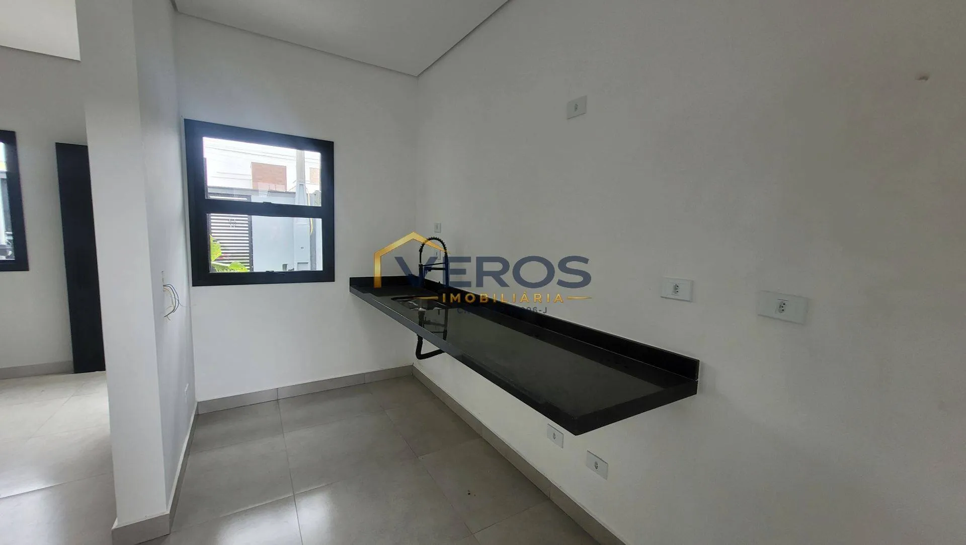 Imagem Casa nova à venda no Golfinhos - Caraguatatuba/SP
