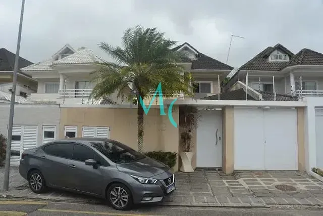 Foto do imóvel Casa com 4 dormitórios à venda, 260 m² por R$ 2.000.000,00 - Recreio dos Bandeirantes - Rio de Janeiro/RJ