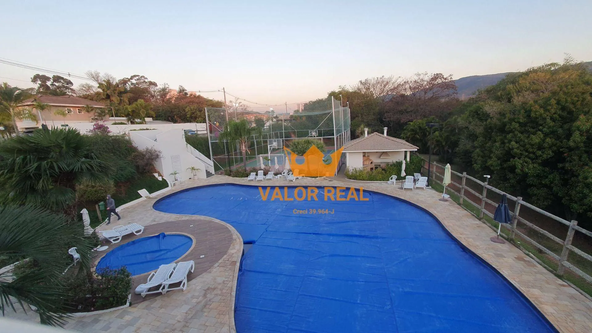Foto do imóvel Casa com 4 dormitórios - 3 suítes - 221 m2, 3 vagas, Condomínio Nature Village I - Eloy Chaves - Jundiaí/SP