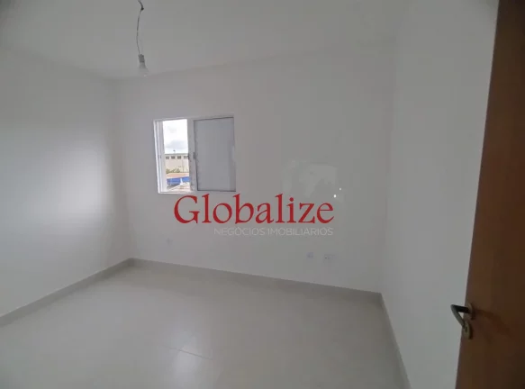 Imagem Sobrado com 2 dormitórios, sendo 1 suíte no bairro do Estuário em Santos por R$515.000,00