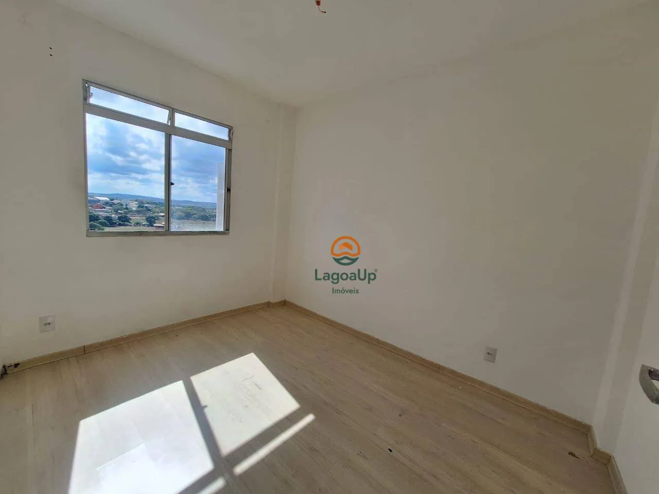 Imagem Apartamento com 2 dormitórios à venda, 47 m² por R$ 190.000,00 - Palmital - Lagoa Santa/MG