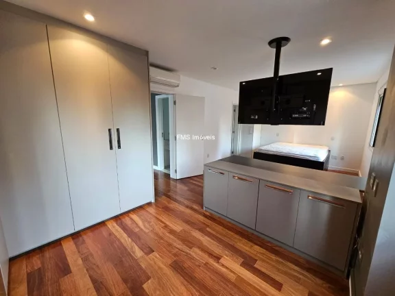 Imagem Apartamento no Itaim Bibi com 2 Quartos sendo 1 Suíte, 3 Banheiros, 2 Vagas.