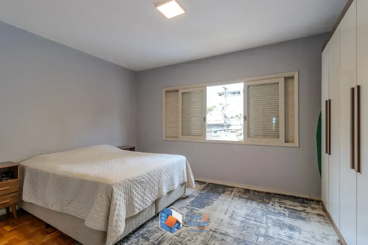 Imagem Sobrado para venda em Vila Clementino com 3 quartos, sendo 1 suíte, 161m²