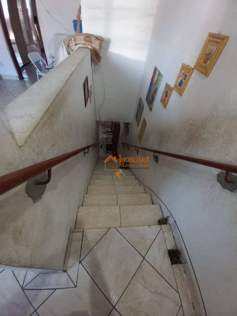 Imagem Casa com 9 dormitórios à venda, 490 m² por R$ 450.000,00 - Cidade Soberana - Guarulhos/SP
