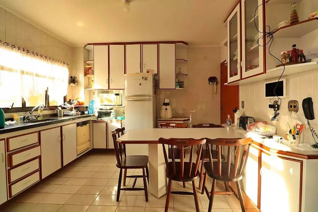 Imagem Venda ou locação de apartamento de 3 quartos no Parque das Nações, Santo André-SP: 135m², 1 suíte, 3 banheiros, 2 vagas.