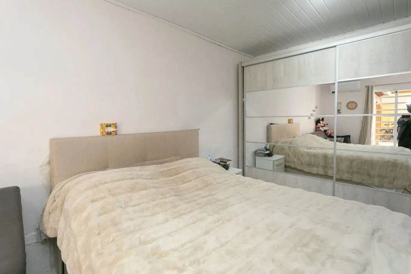 Imagem Casa com 2 dormitórios à venda em Partenon, Porto Alegre