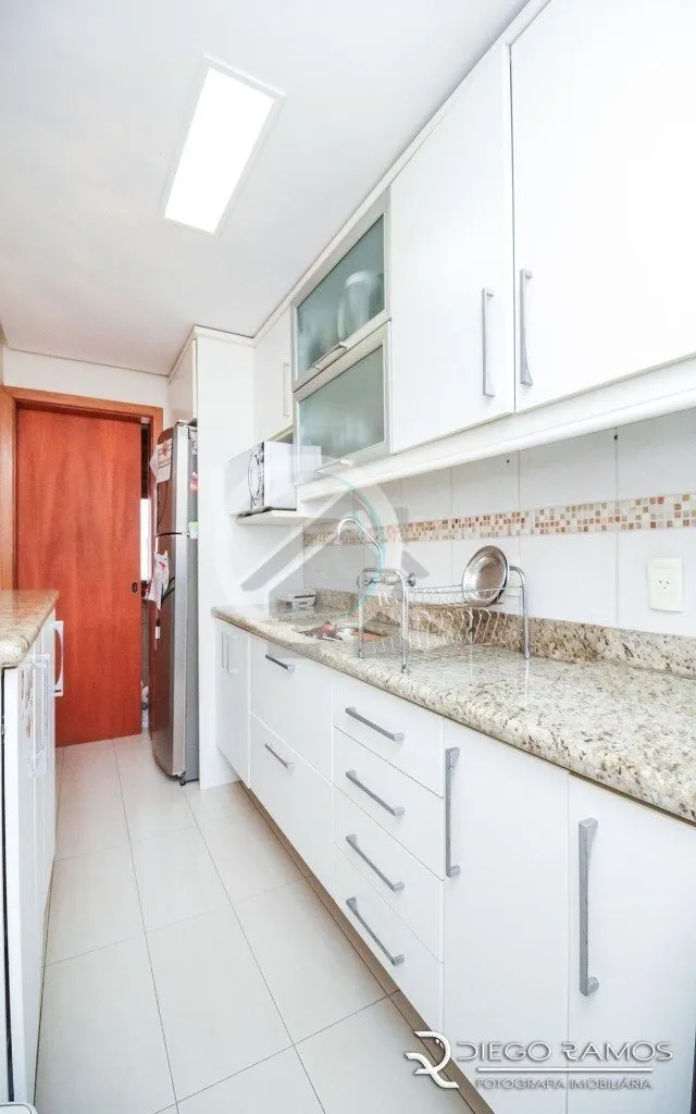 Imagem Apartamento semi mobiliado, com 83 m² privativos. 2 dormitórios, sendo 01 suíte e outra suíte am...