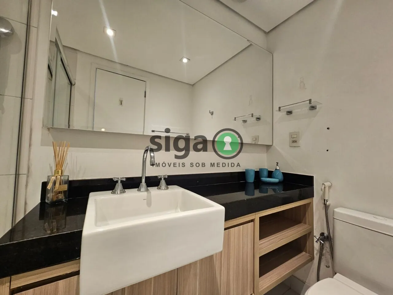 Imagem Apartamento mobiliado para alugar no Condomínio Limited Funchal