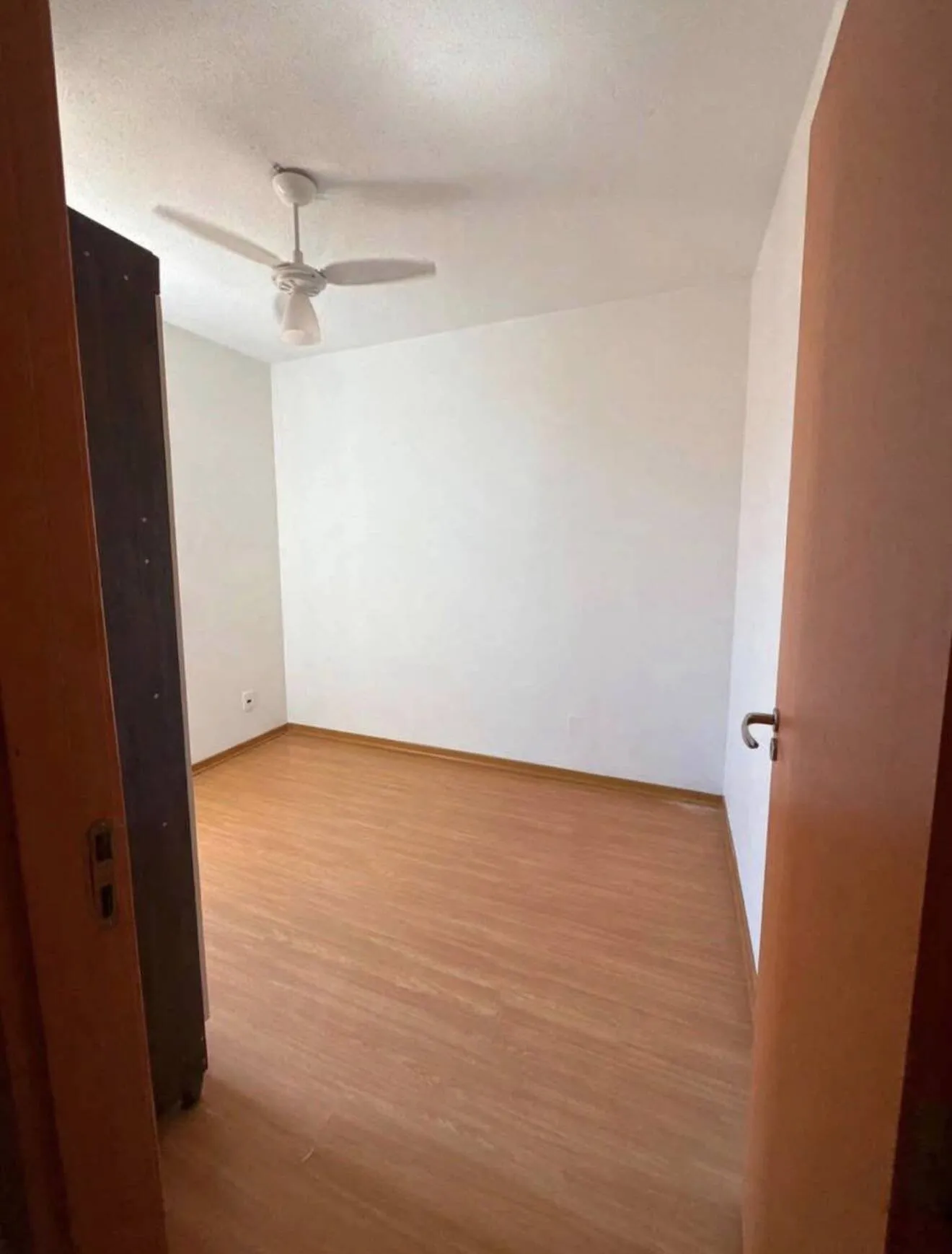 Imagem Apartamento semi mobiliado - Condomínio Chapada dos Pinhais