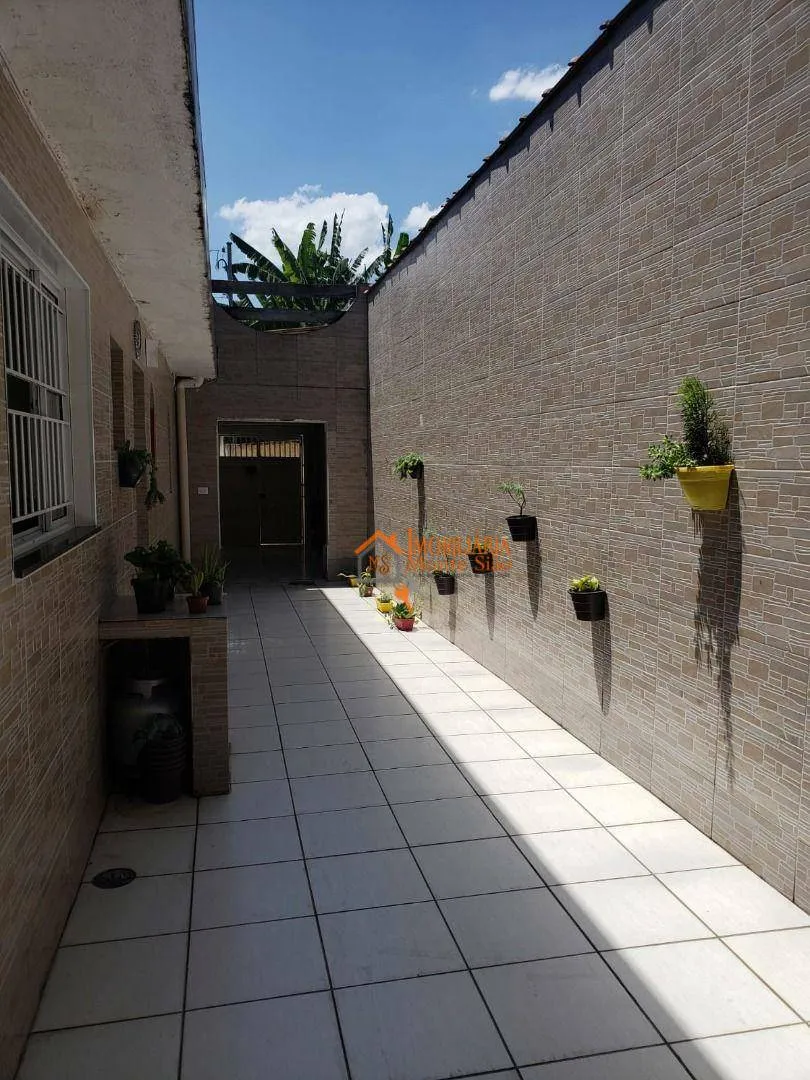 Imagem Sobrado com 3 dormitórios à venda, 150 m² por R$ 570.000,00 - Vila Rio de Janeiro - Guarulhos/SP