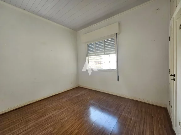Imagem Apartamento 02 quartos, vista mar na quadra da praia no Boqueirão, garagem, dependência completa.