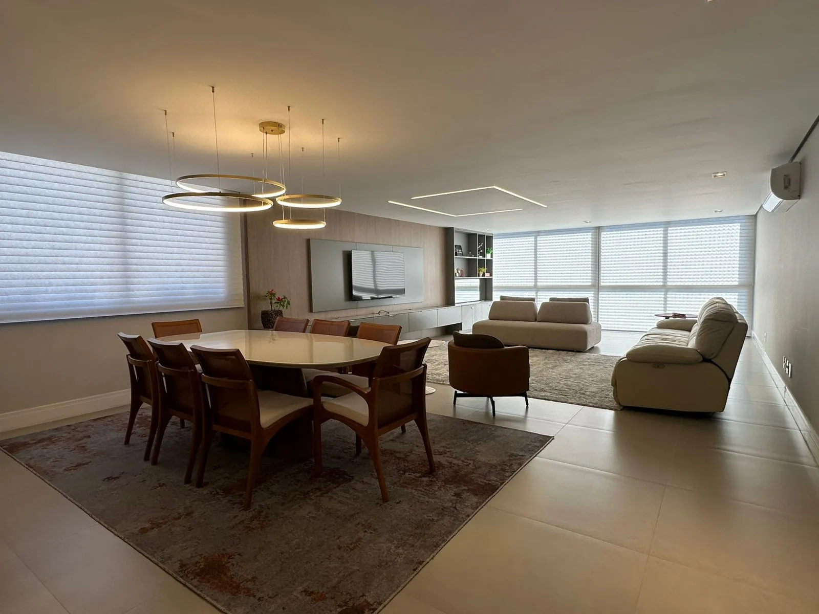 Imagem Lindo Apartamento 3 Suítes, 5 banh, 3 vagas, Vista Guaiba, Tristeza, Porto Alegre, RS