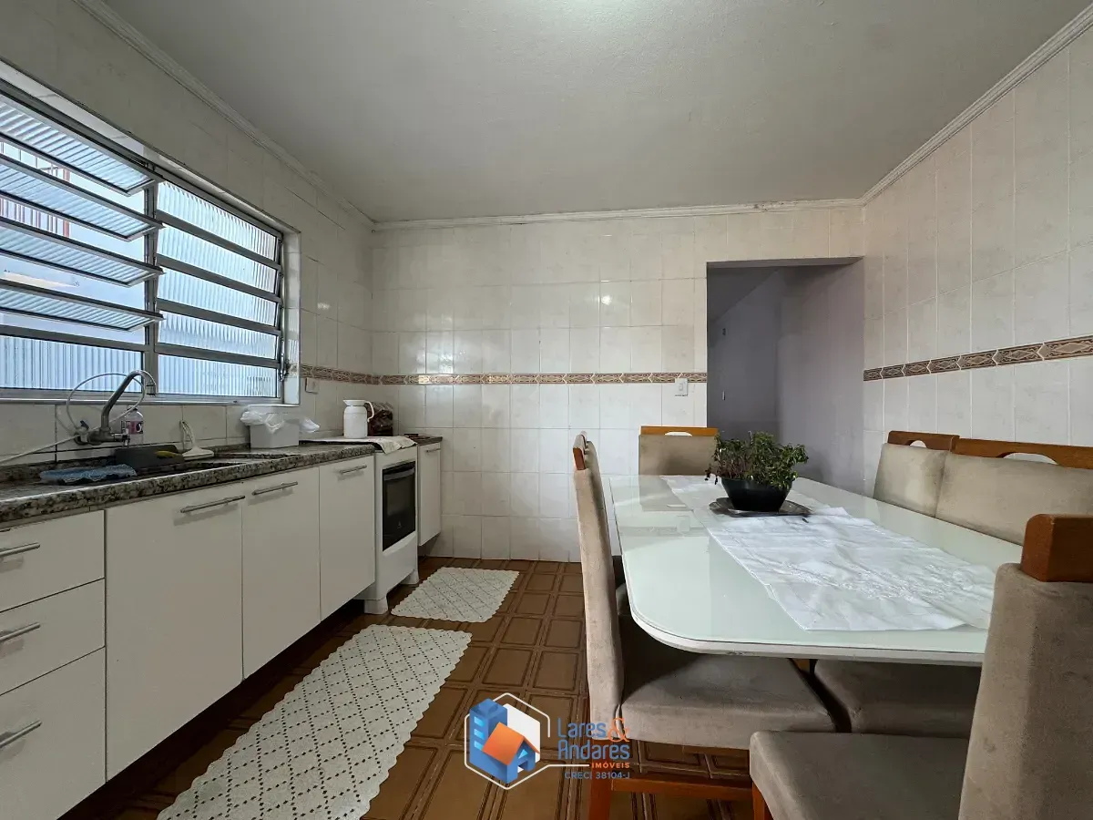 Imagem Sobrado para venda em Chácara Belenzinho com 3 quartos, sendo 1 suíte, 200m²