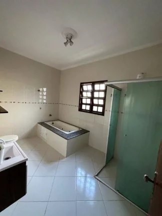 Imagem Sobrado com 3 dormitórios à venda, 147 m² por R$ 650.000 - Tupi - Praia Grande/SP