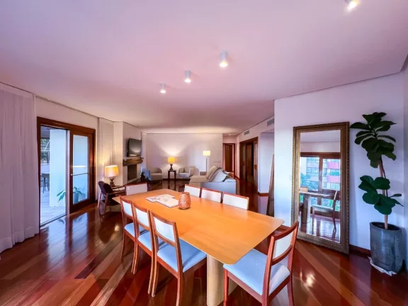 Imagem Apartamento para venda no bairro Moinhos de Vento em Porto Alegre