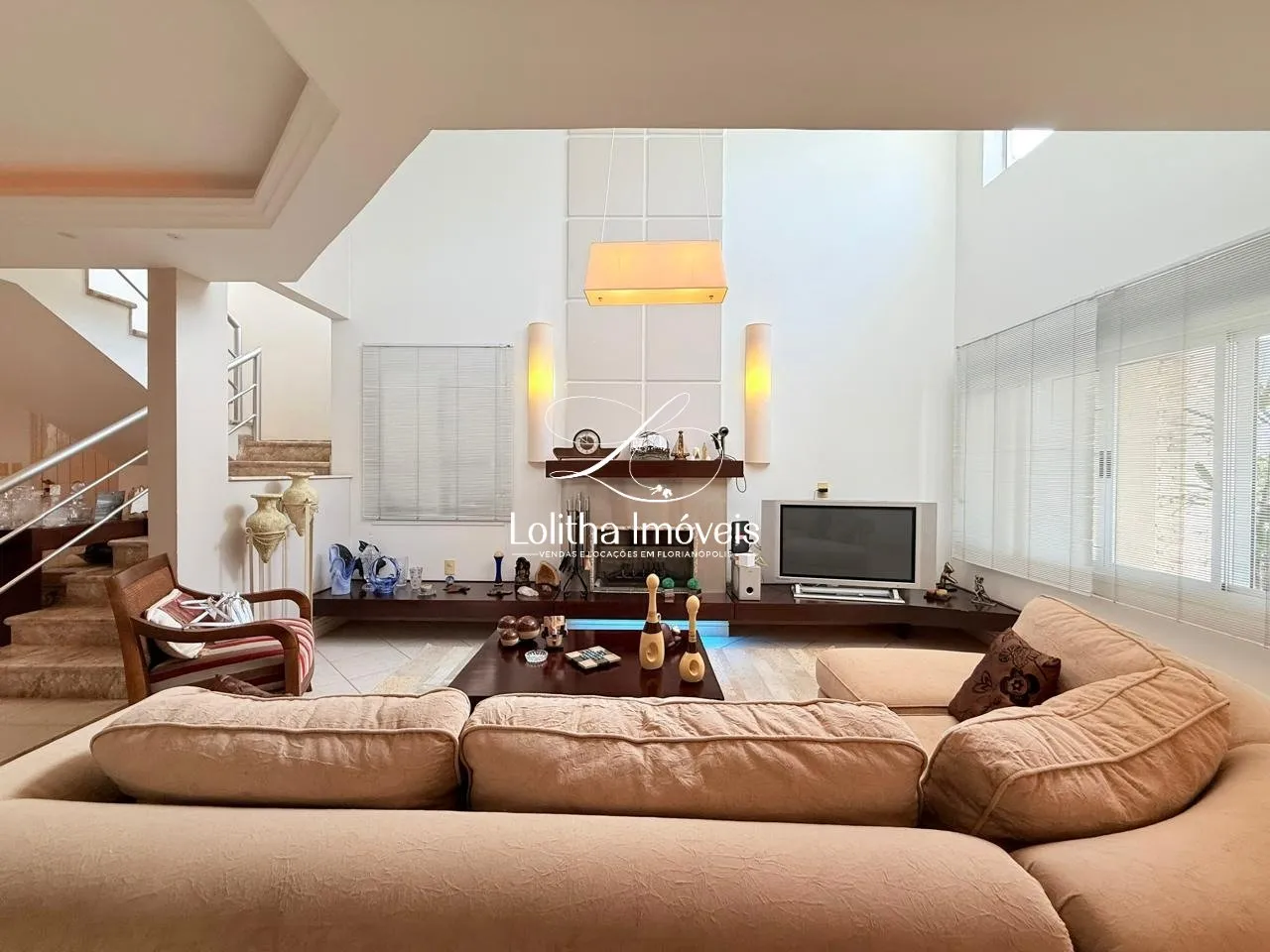 Imagem Casa à venda em Jurerê Internacional com 4 Suítes - Florianópolis/SC