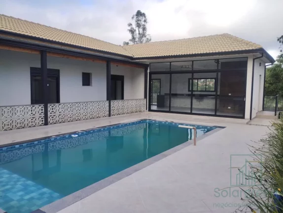 Imagem Chácara 544 m², 3 dormitórios, 1 suíte à Venda R$1.200.000,00
