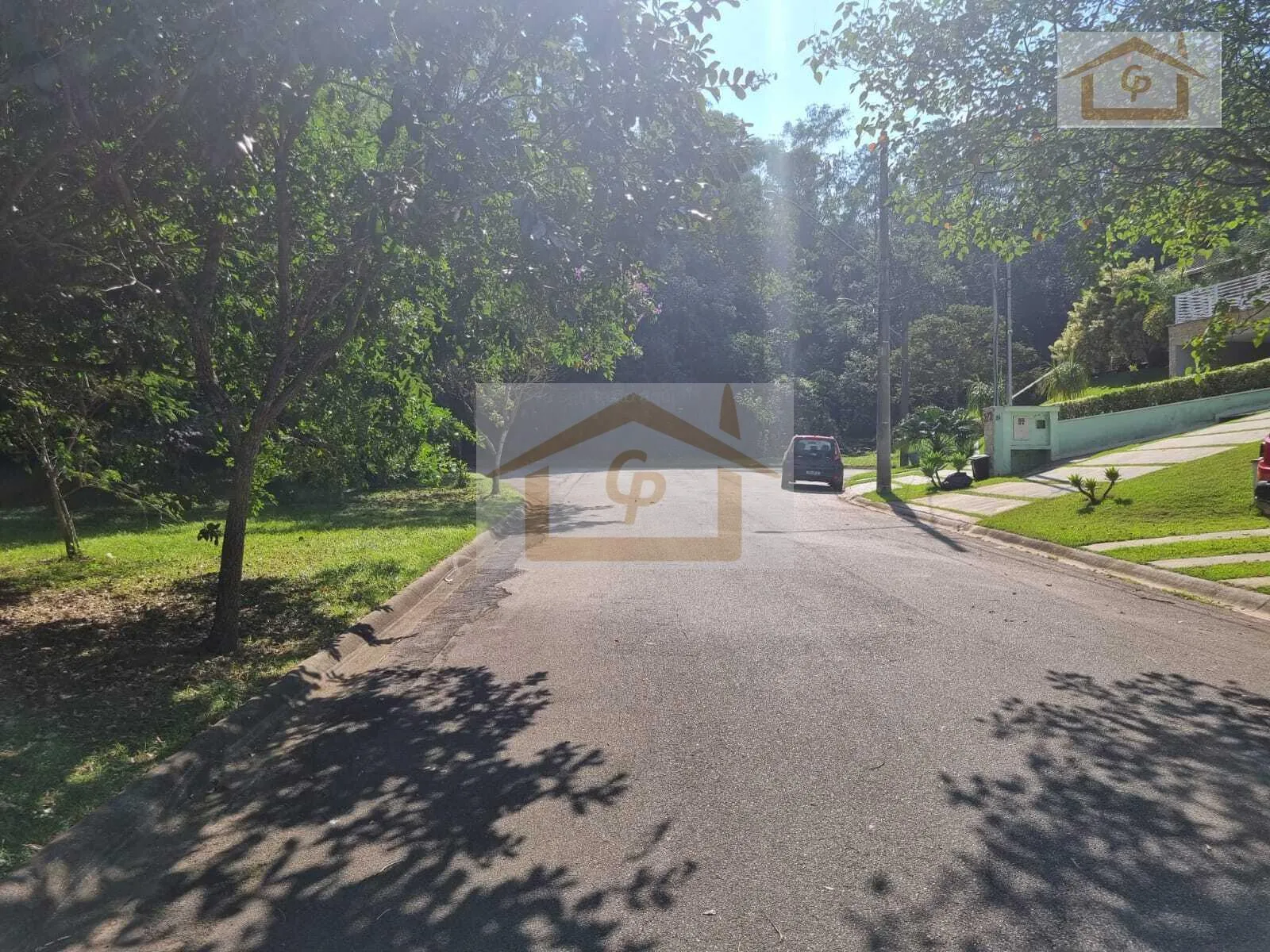 Imagem Frente para a Reserva, 560 metros, topografia Aclive