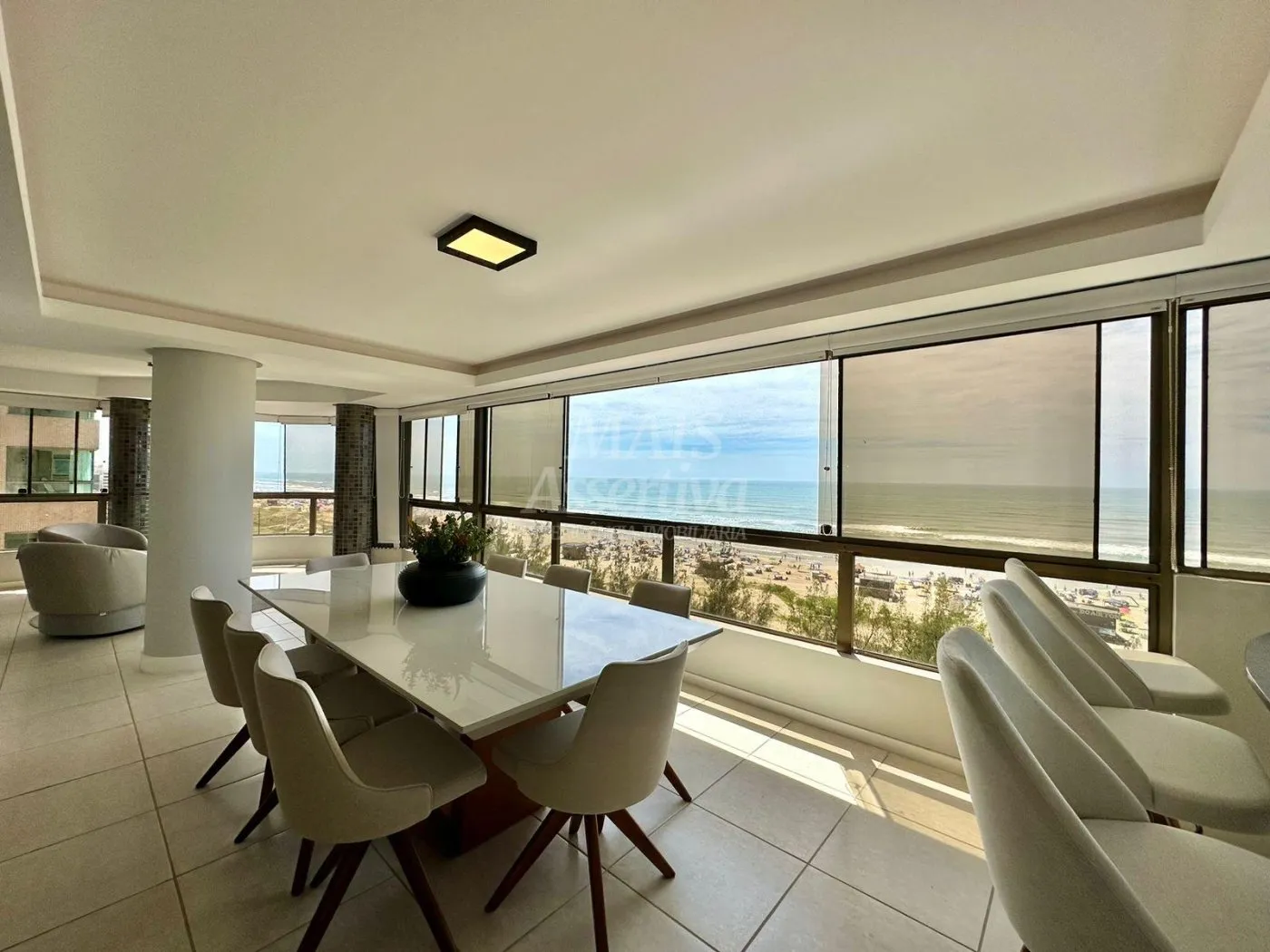 Imagem Excelente apartamento de luxo mobiliado em Capão da Canoa/RS