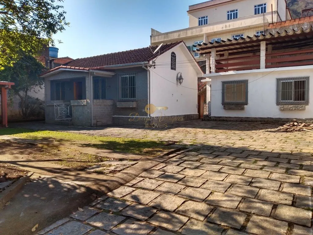 Foto do imóvel Casa para Venda em Teresópolis / RJ em Rua Adilon Couto Areas