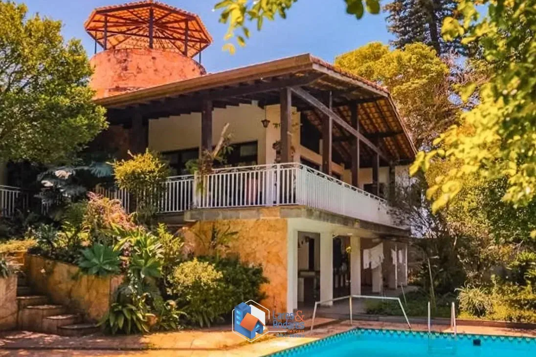 Foto do imóvel Casa para venda em Interlagos com 4 quartos, sendo 2 suítes, 380m² em Rua José Galdino da Silva