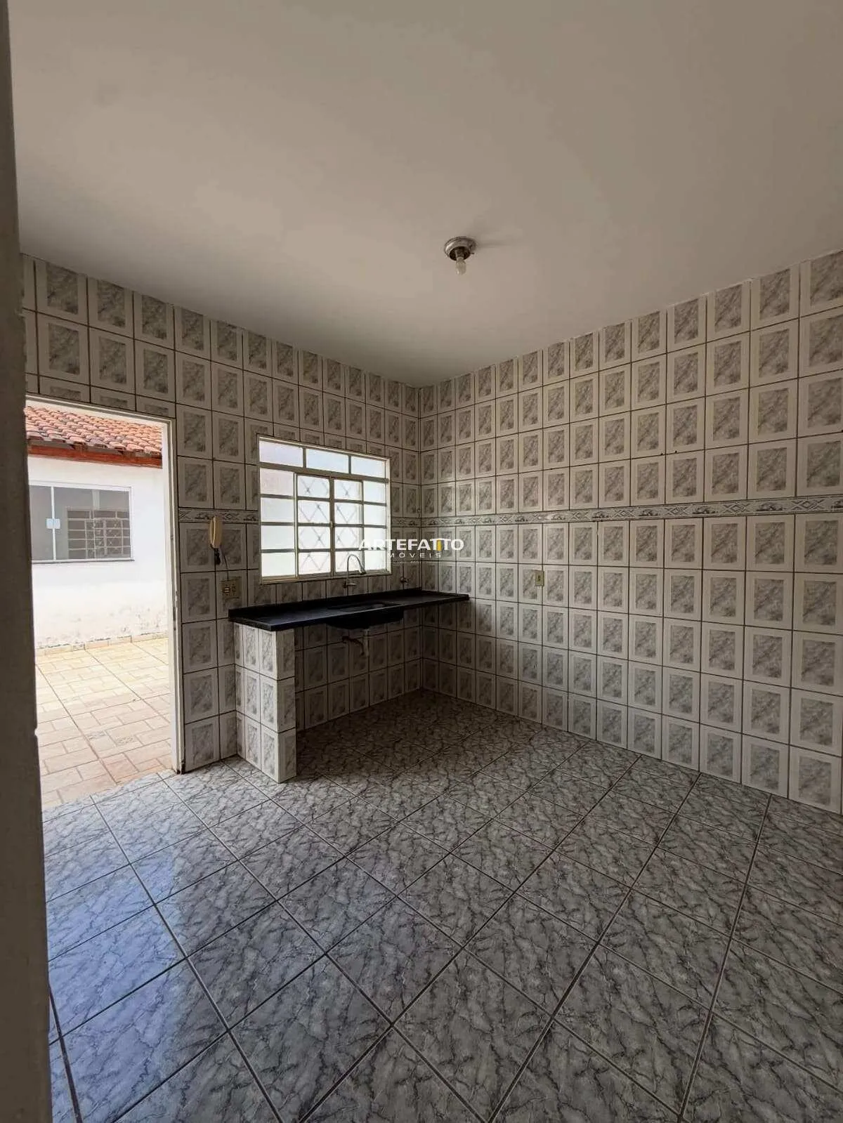 Imagem OPORTUNIDADE DE CASA NO RESIDENCIAL CHICO NECA EM TERRENO INTEIRO
