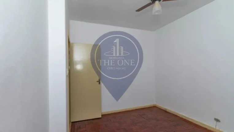 Imagem Imóvel de 3 quartos na Vila Anglo Brasileira, São Paulo-SP: casa com 2 salas, 2 banheiros, 3 vagas de garagem e 170,00 m² de área.