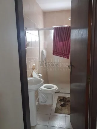 Imagem Excelente sobrado dividido em 3 apartamentos