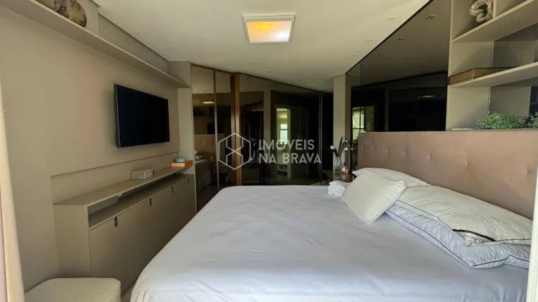 Imagem APARTAMENTO 3 SUITES, 3 VAGAS DE GARAGEM - LOCACAO- PRAIA BRAVA - ITAJAI/SC