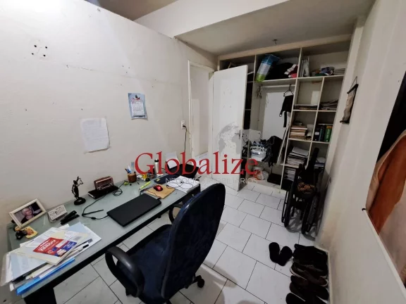 Imagem Apartamento à venda com 61m², 2 quartos, 1 banheiro, elevador e portaria por R$266.000,00 no José Menino em Santos.