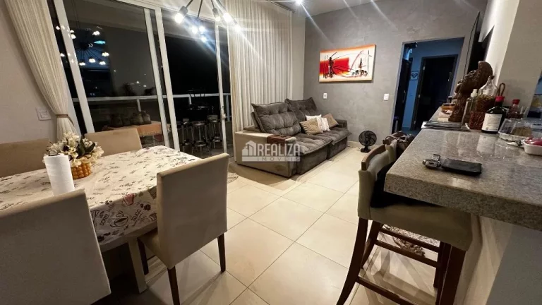 Imagem Apartamento de 3 Dormitórios com Varanda Gourmet no Condomínio Edifício Santa Mônica, no bairro São Sebastião, em Uberaba