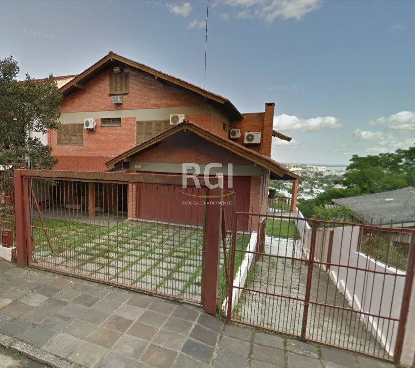 Imagem Casa para Venda - 430m², 3 dormitórios, sendo 1 suites, 2 vagas - Vila Nova