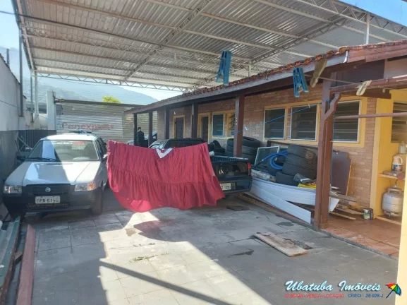 Imagem Galpão com 270m² em excelente localização no centro em Ubatuba