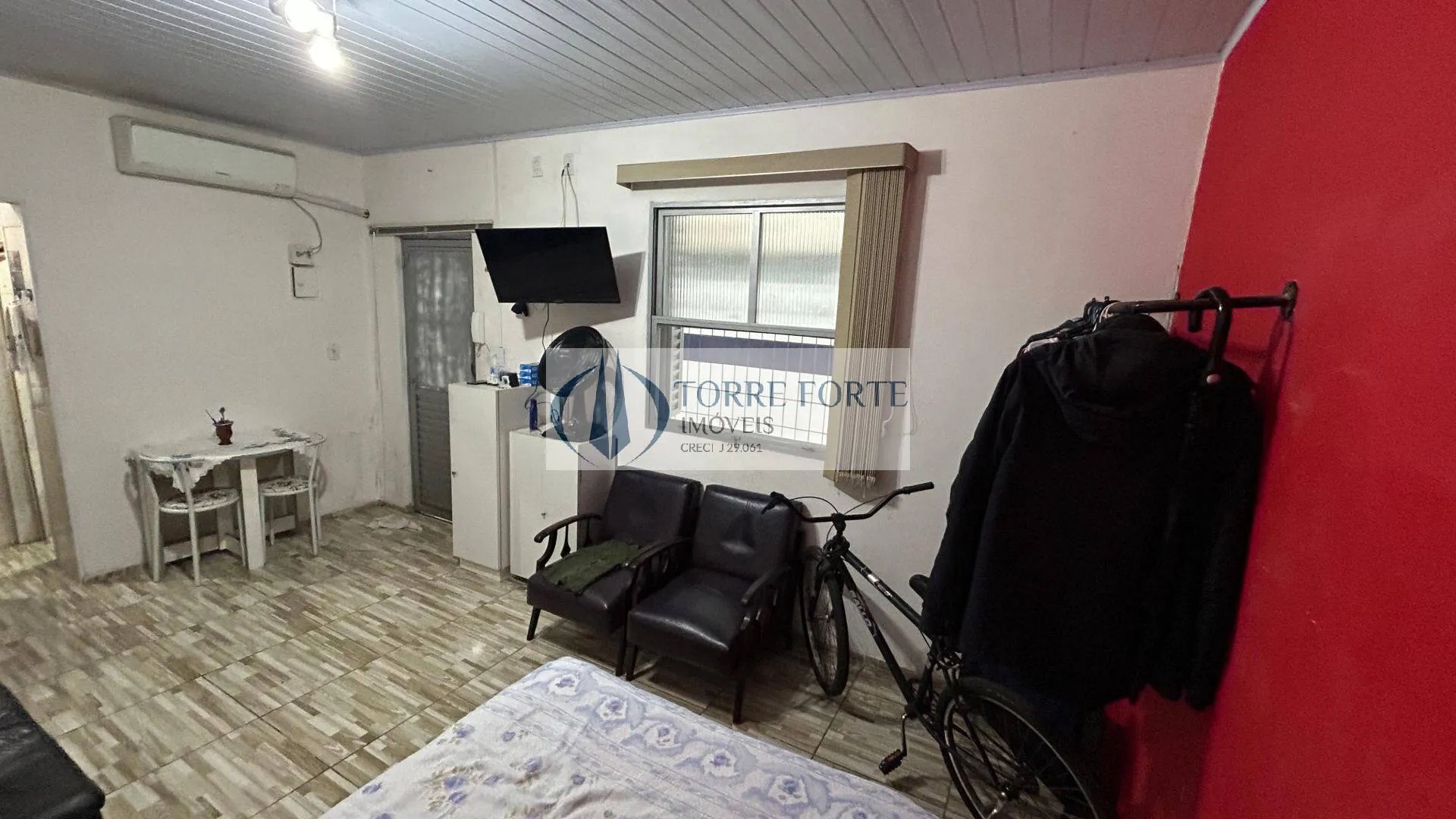 Imagem Apartamento todo reformado com ar condicionado, 60 metros da Praia