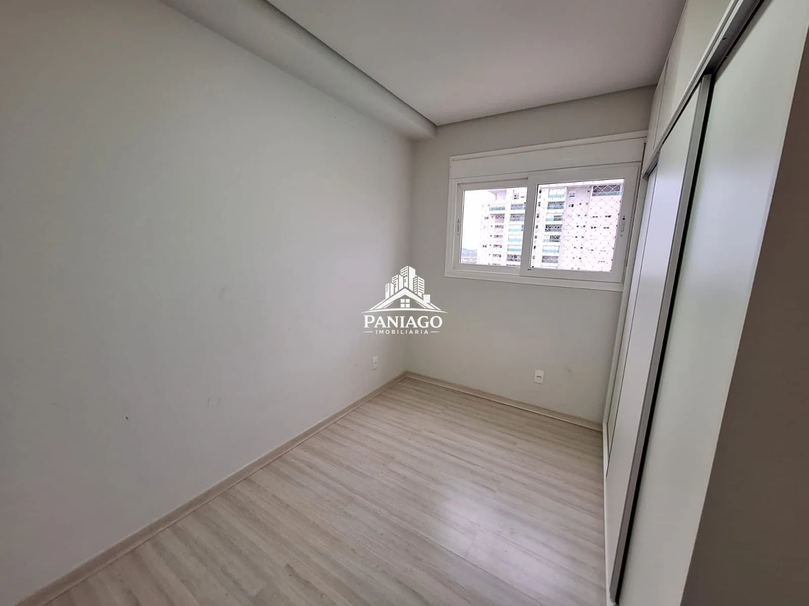 Imagem Apartamento Porteira Fechada com 3 Quartos à Venda no Brasil Beach | 119 m²